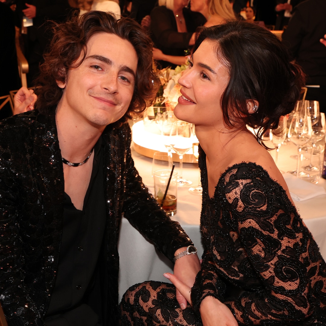 Photographs from Golden Globes 2024: Crimson Carpet Couples