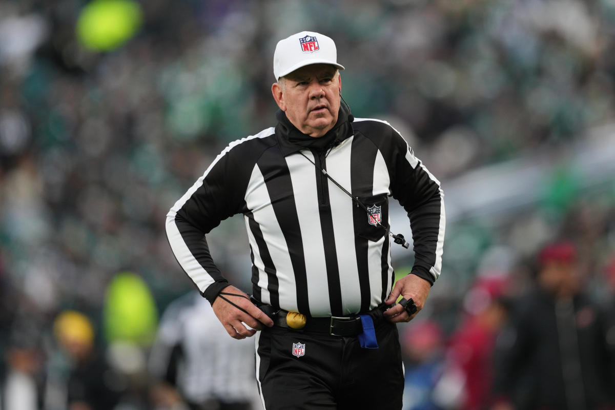 Referee Bill Vinovich chosen by NFL to lead Colossal Bowl LVIII officiating crew