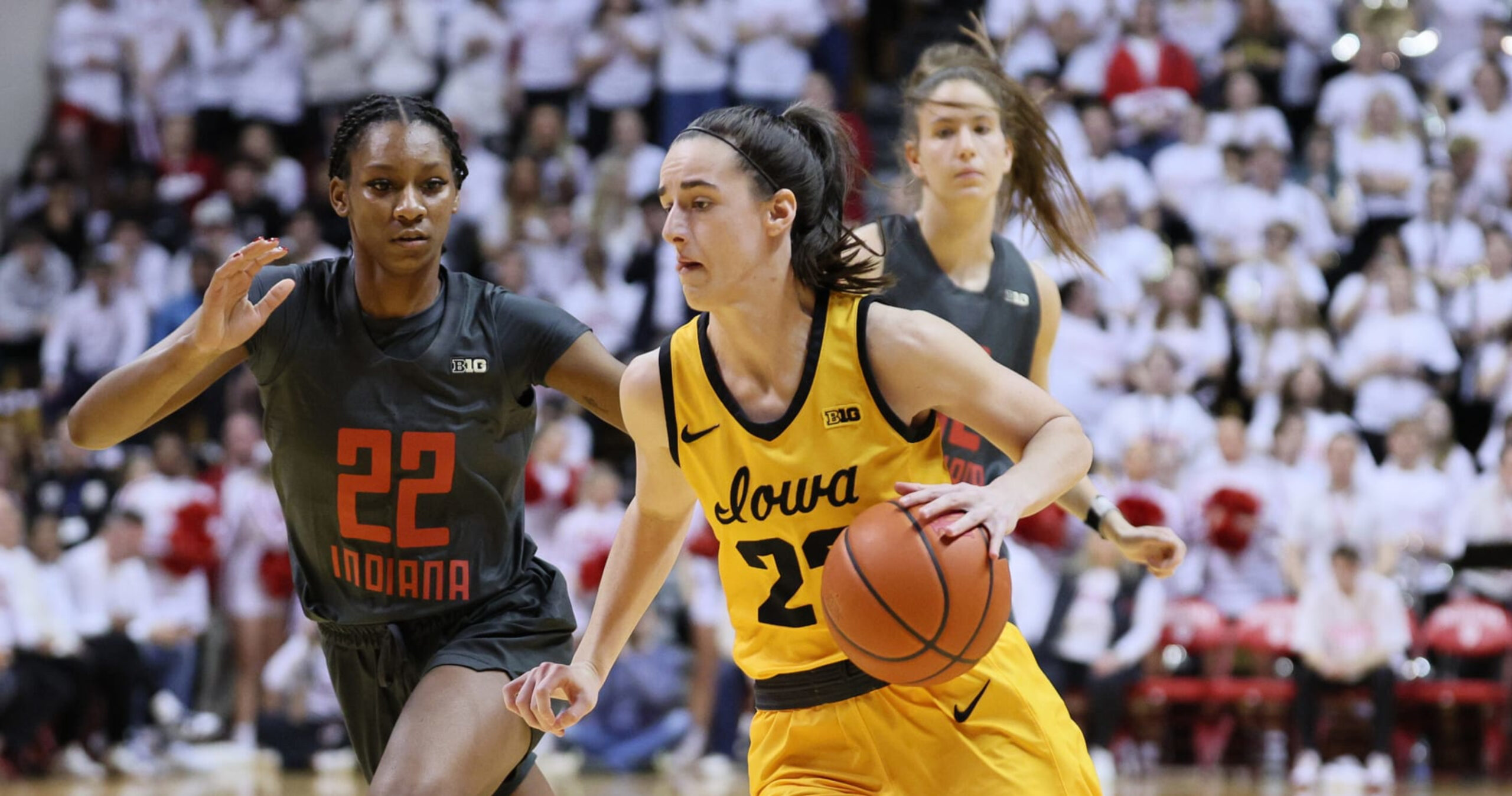 Caitlin Clark, No. 4 Iowa Trolled by CBB Fans After Loss to No. 14 Indiana