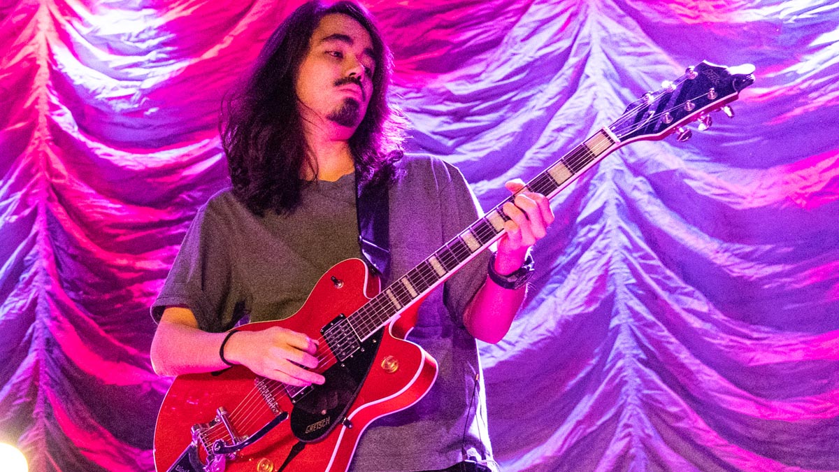 Delicate fingerstyle, emotive phrasing and professional defend an eye fixed on of dynamics – Mateus Asato is a shred-rock neo-soul virtuoso for the social media age, and each guitarist can possess the profit of studying his tasteful ways