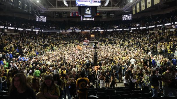 What college basketball might maybe possibly moreover aloof enact about court docket stormings, and other takeaways from Saturday