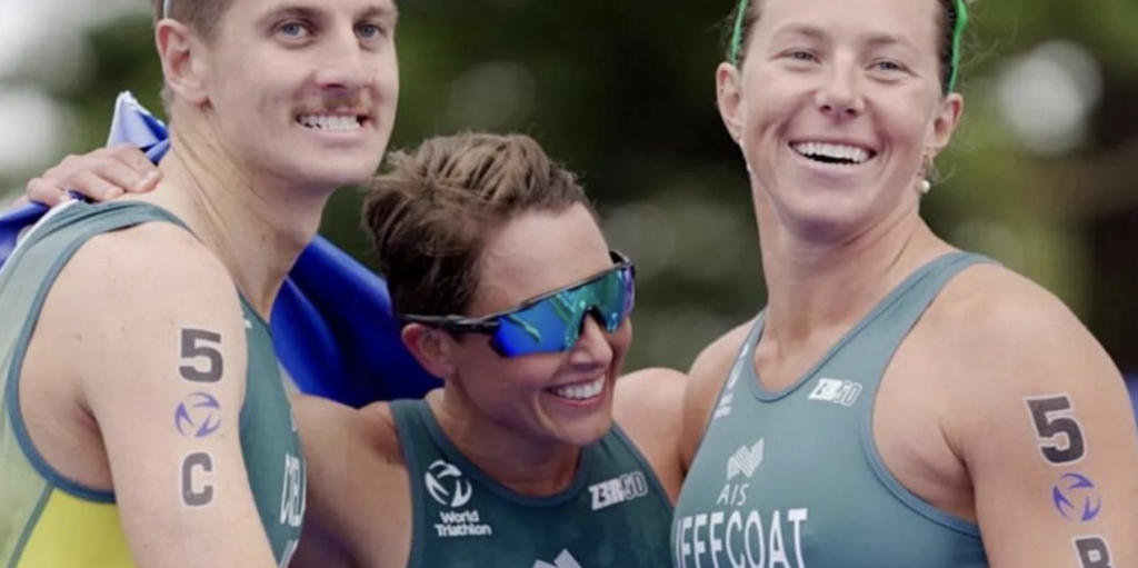Group Australia storm dwelling with gold in the Mixed Relay Sequence in Napier