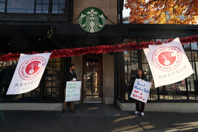 Starbucks has agreed to work in the direction of a bargaining agreement with its union