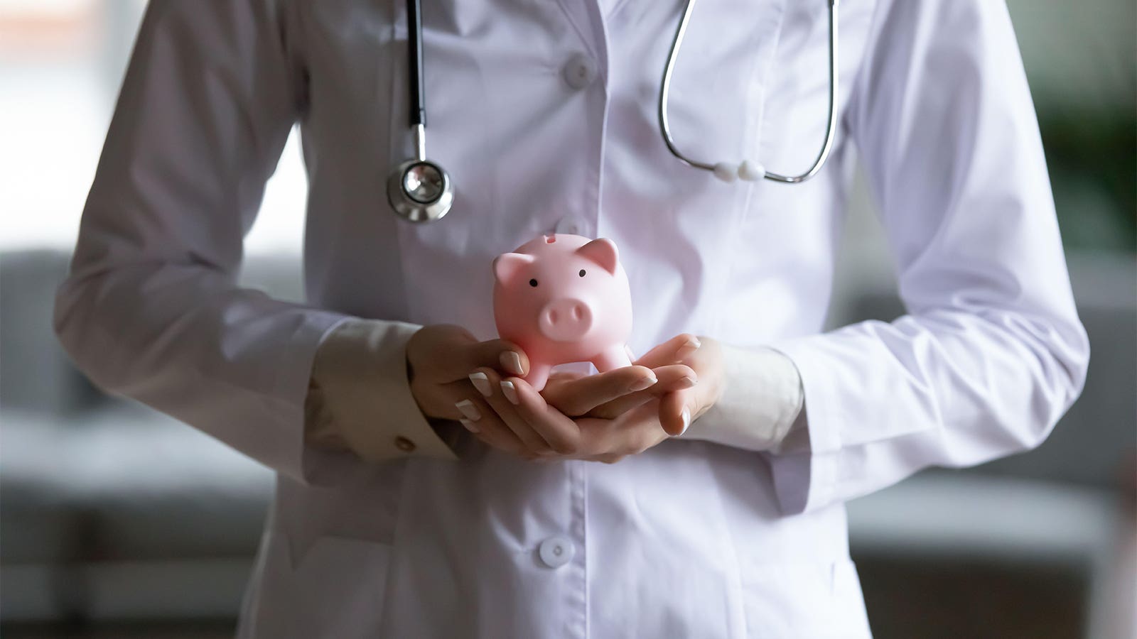 Ladies folks Physicians Quiet Paid Much less Regardless of Wealth of Evaluate on Gender Pay Gap