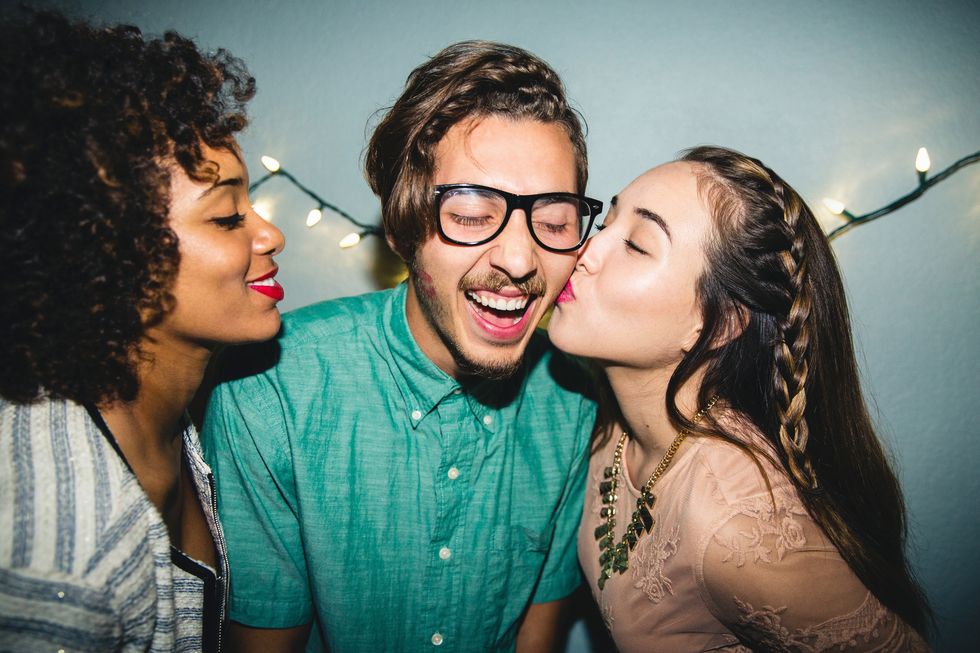 10 Forms of Polyamorous Relationships, Explained