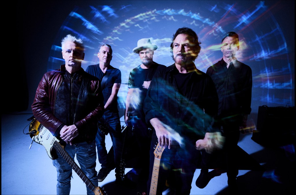 Pearl Jam’s ‘Dim Topic’ Debuts in High Five on Billboard 200 Chart