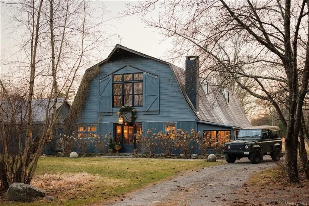 Marchesa Co-Founder Keren Craig Lists Her Luxurious Barn in Upstate New York for $2.8M