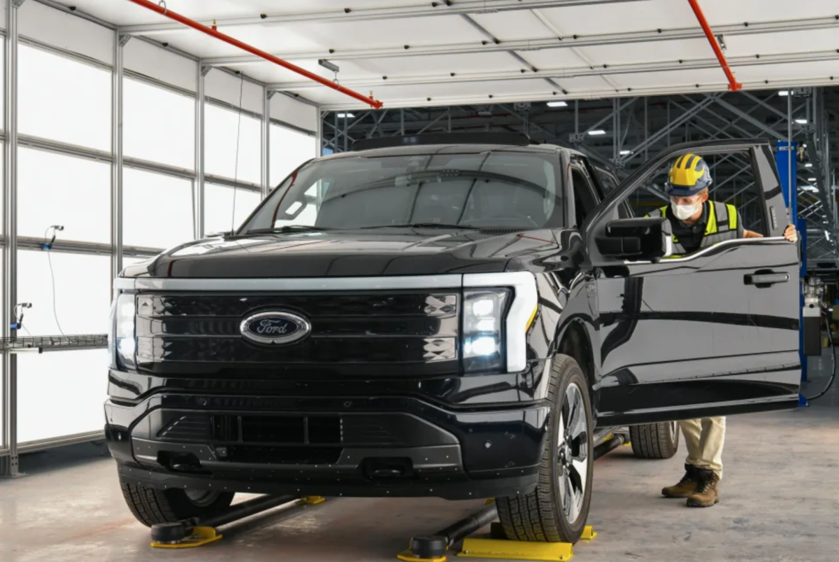 Ford delays some electric automobiles, renews care for hybrids