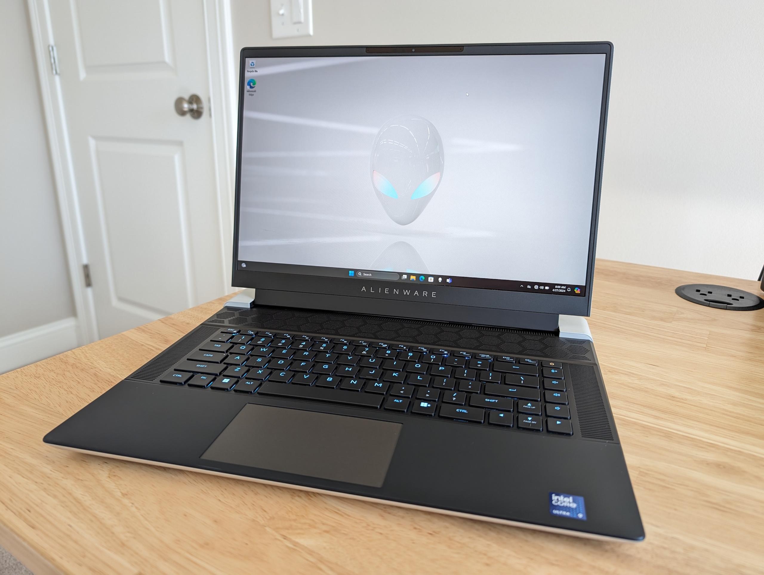 Alienware x16 R2 overview: High-stop gaming at a top rate trace